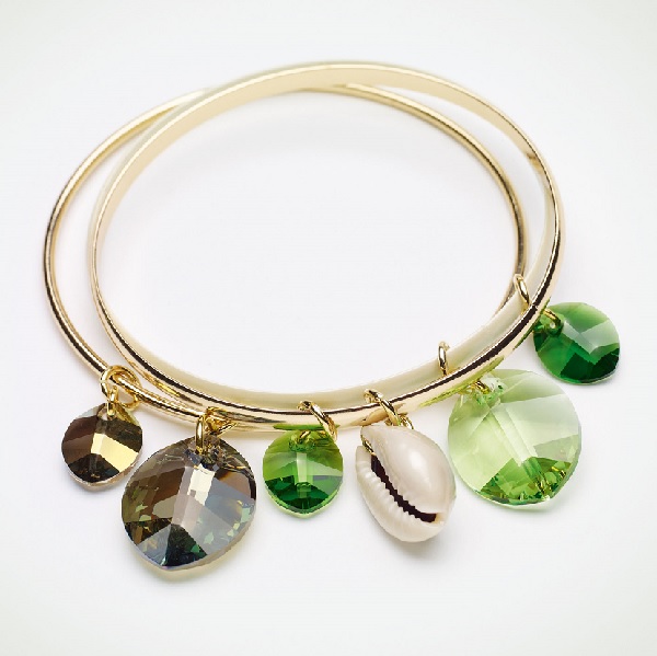 Schema Bracciale placcato oro con pendente in cristallo Swarovski Pure Leaf e conchiglia Cauri