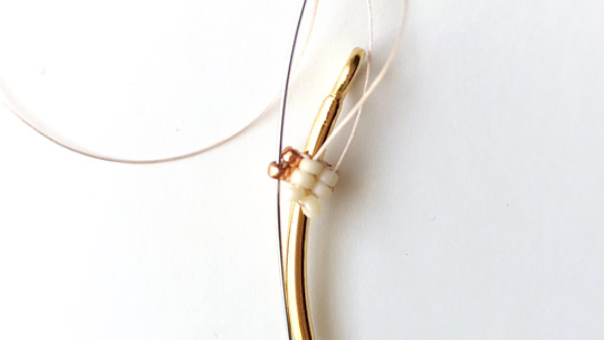 Bracciale a spina di pesce intrecciato con perle di semi Miyuki 15/0 : Tappa 7