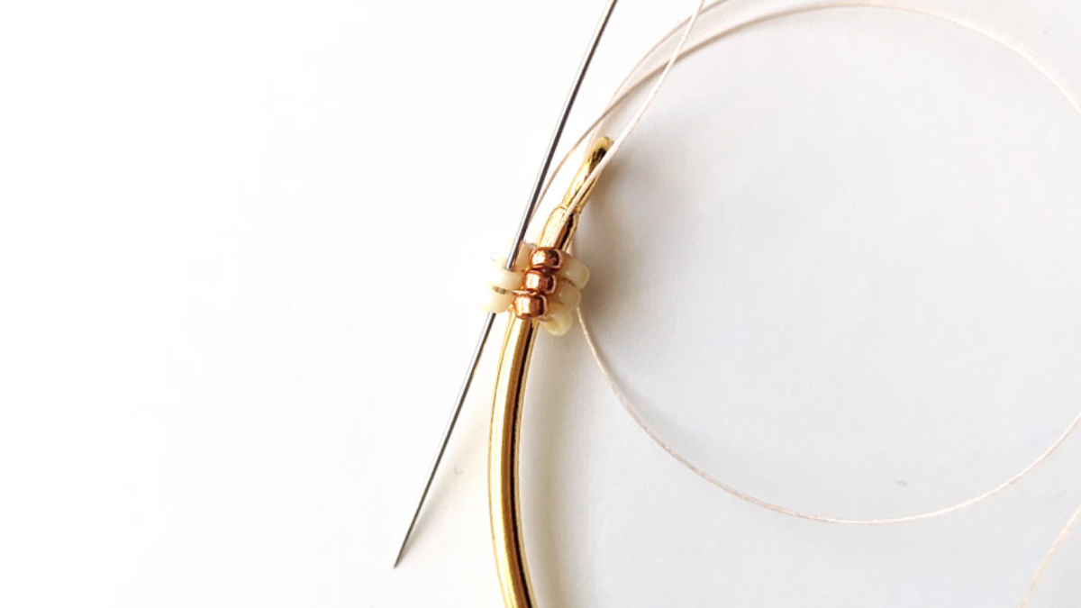 Bracciale a spina di pesce intrecciato con perle di semi Miyuki 15/0 : Tappa 9