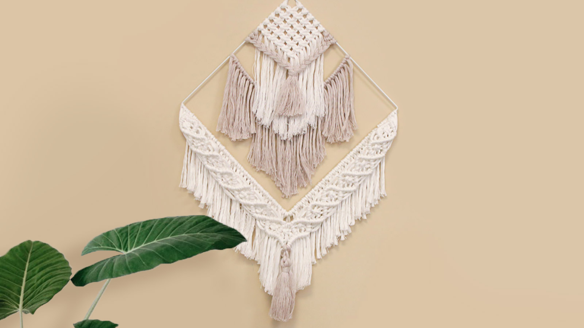 Tutorial decorativo Macramé con frange su sospensione quadrata Tutorial decorativo Macramé con frange su sospensione quadrata