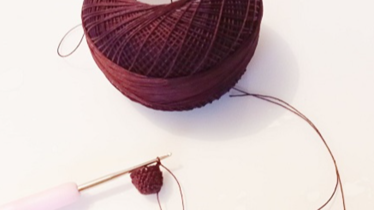 Collana a spirale con perline Miyuki e uncinetto a punto stretto 15 : Tappa 2 Collana a spirale con perline Miyuki e uncinetto a punto stretto 15 : Tappa 2