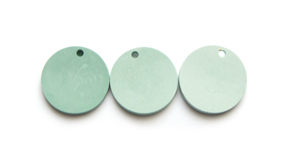 Tutorial per orecchini con imitazione di ceramica Raysin Moulding Powder : Tappa 1