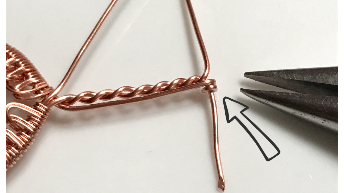 Ciondolo con cabochon di pietra preziosa e filo di rame : Tappa 33 Ciondolo con cabochon di pietra preziosa e filo di rame : Tappa 33