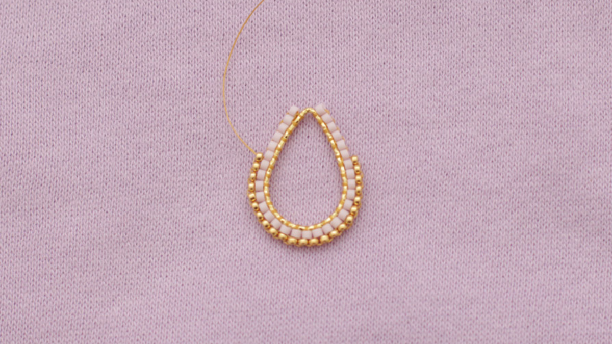 Miyuki Brick stitch flower weaving earrings tutorial : Tappa 5