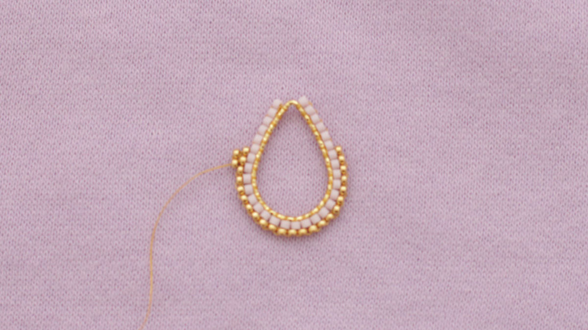 Miyuki Brick stitch flower weaving earrings tutorial : Tappa 6