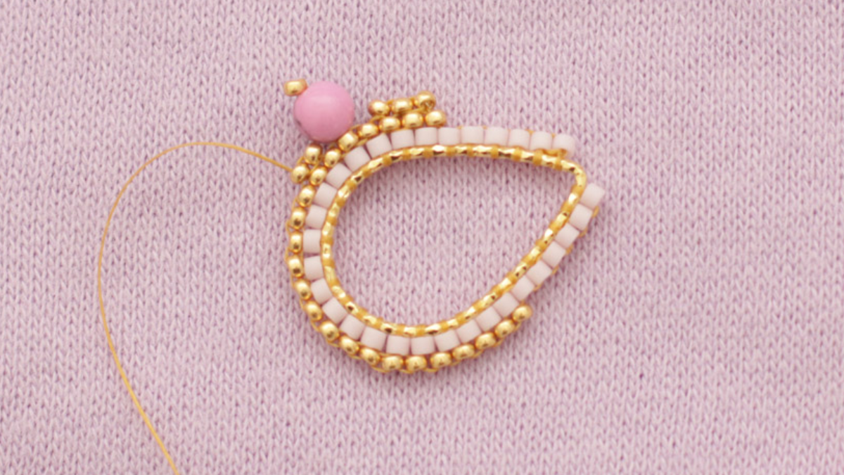 Miyuki Brick stitch flower weaving earrings tutorial : Tappa 8