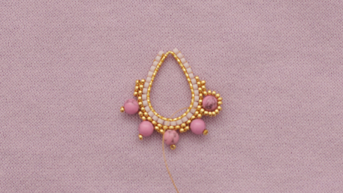 Miyuki Brick stitch flower weaving earrings tutorial : Tappa 10