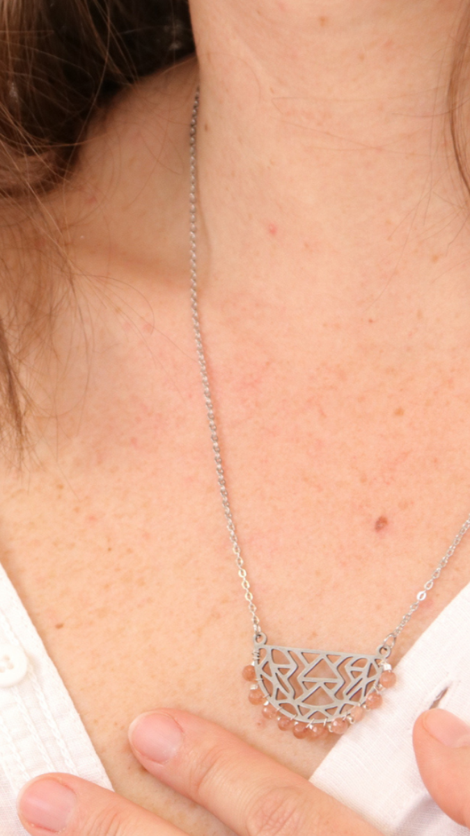 Schema Collana in acciaio inossidabile con perle di gemme sfaccettate