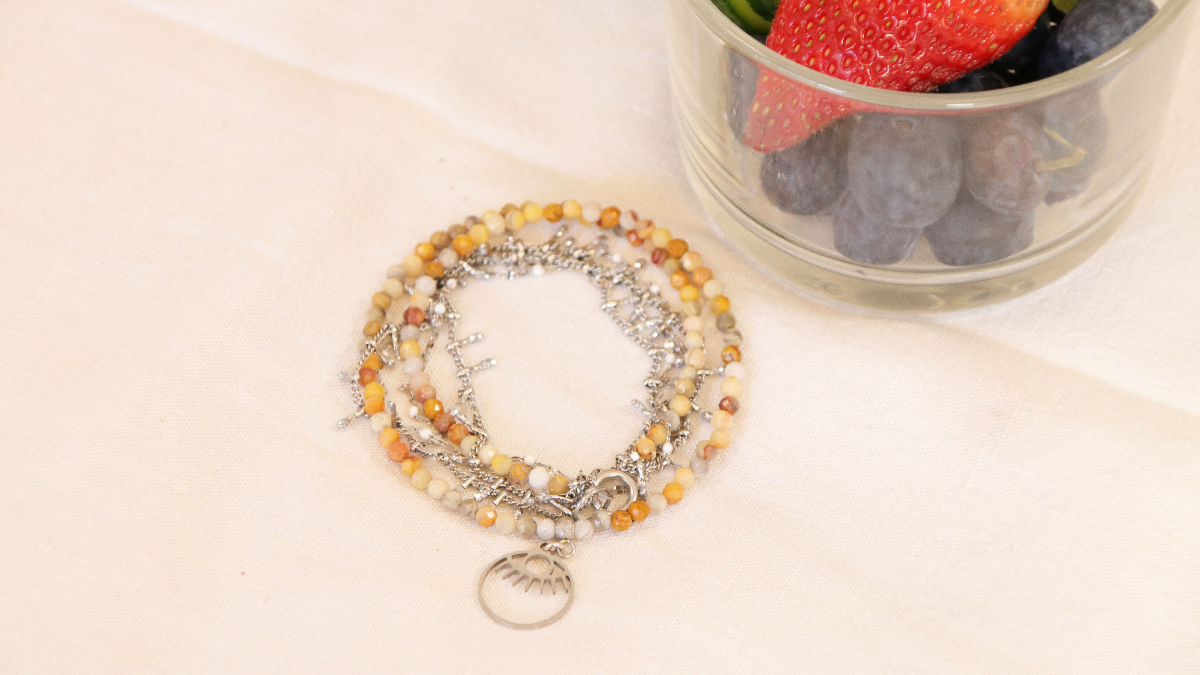 Bracciale multirang in acciaio inossidabile con pietre preziose Bracciale multirang in acciaio inossidabile con pietre preziose