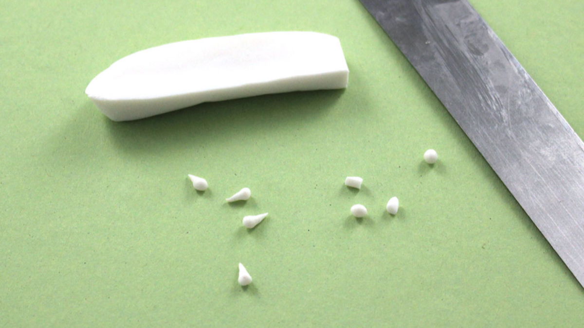 Orecchini di peonia in argilla polimerica : Tappa 1