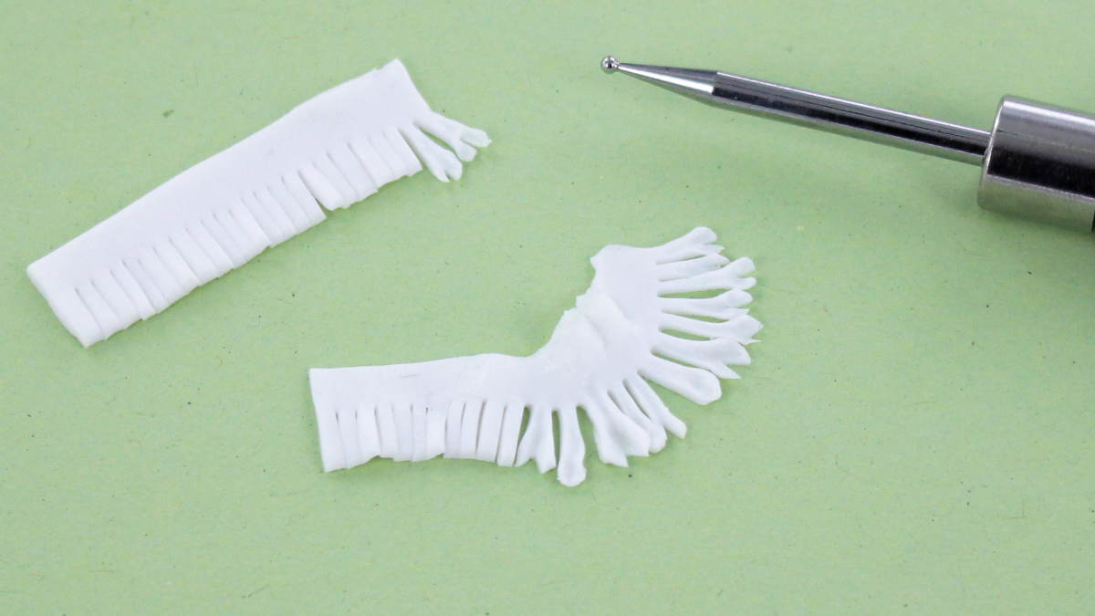 Orecchini di peonia in argilla polimerica : Tappa 3