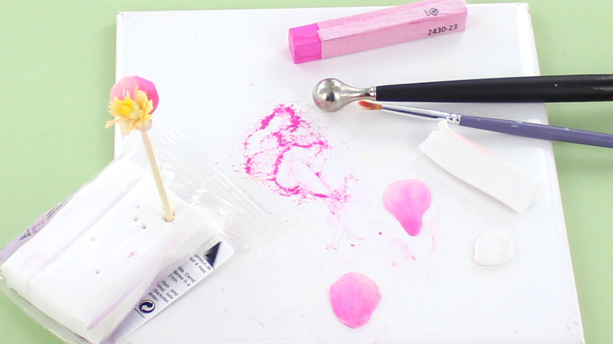 Orecchini di peonia in argilla polimerica : Tappa 6