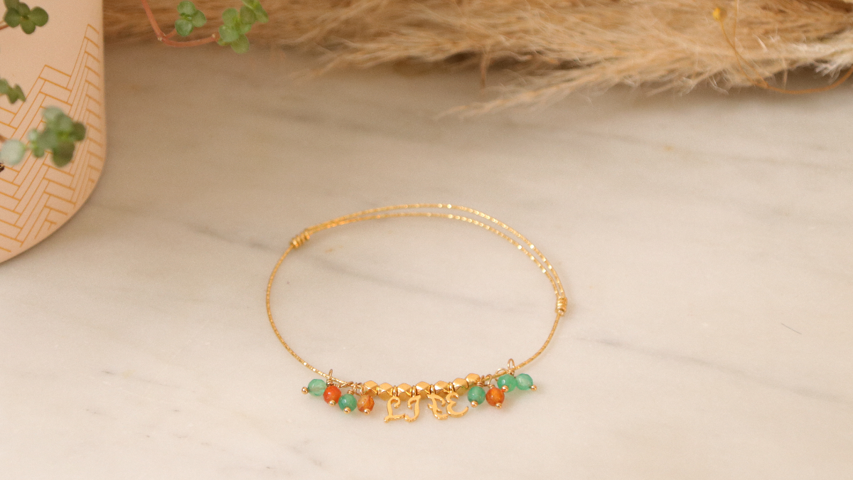 Bracciale Jonc semainier diamanté dorato con charms in oro fine alfabeto