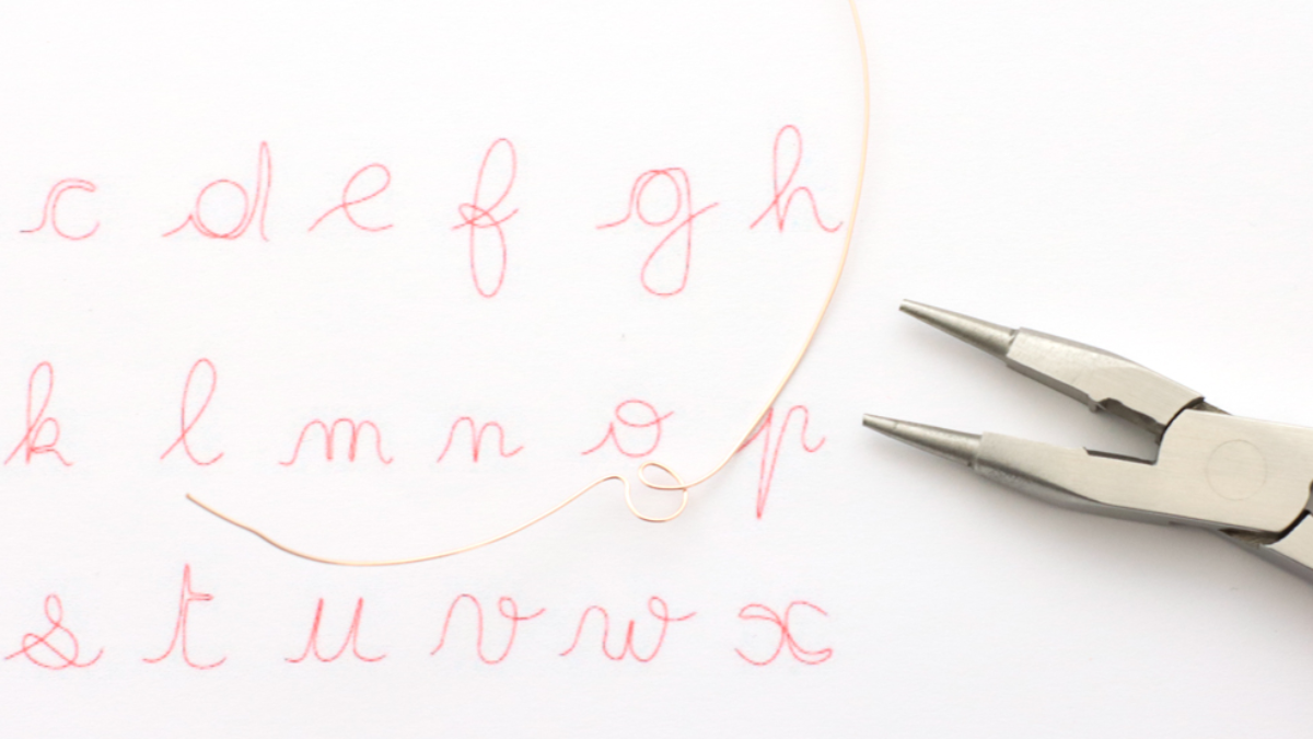 Sì parola anello in filo sagomato : Tappa 1 Sì parola anello in filo sagomato : Tappa 1