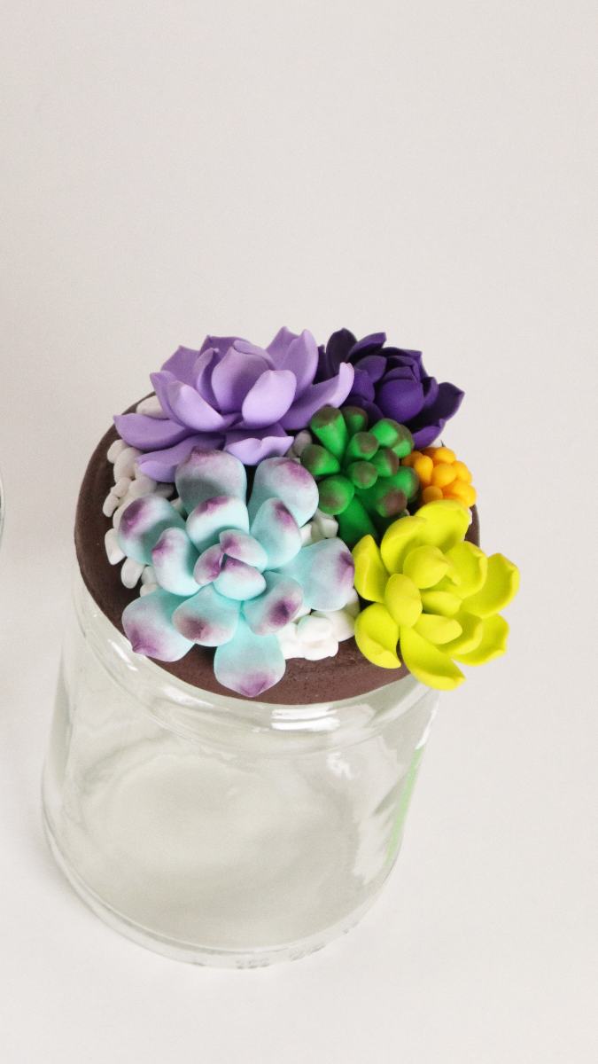 Schema 3 idee fai da te per riciclare i tuoi barattoli con l'argilla polimerica