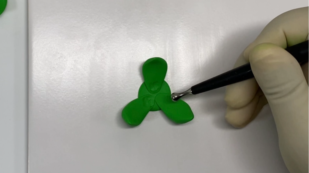 3 idee fai da te per riciclare i tuoi barattoli con l'argilla polimerica : Tappa 10