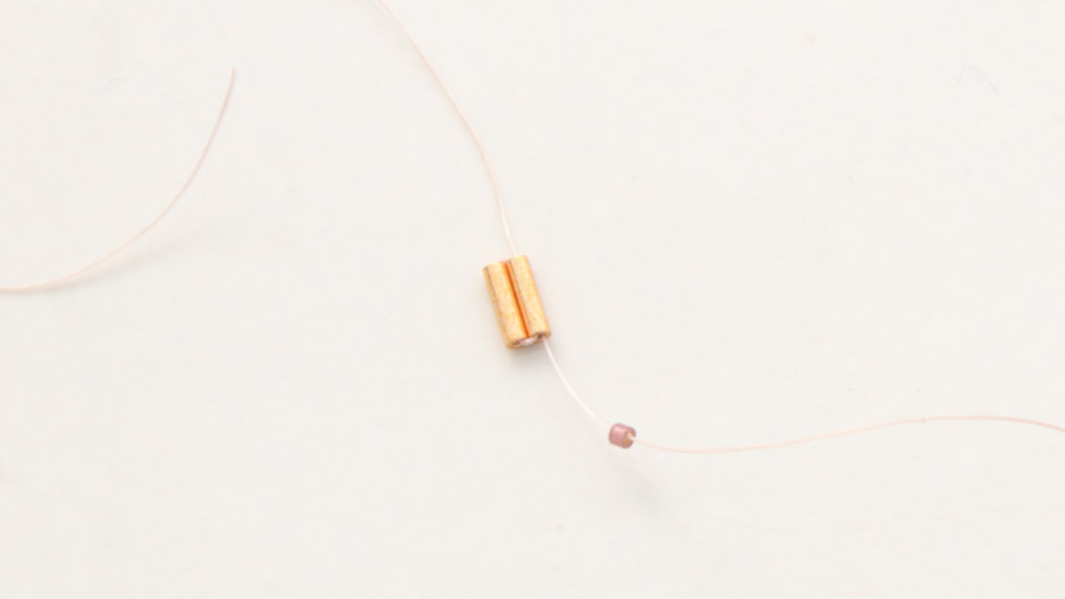 Orecchini Miyuki Brick Stitch Bugles : Tappa 1 Orecchini Miyuki Brick Stitch Bugles : Tappa 1