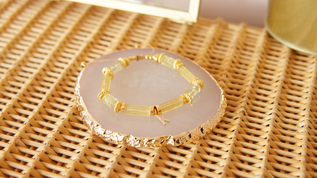 Tutorial sui braccialetti regolabili con perline di labradorite e turchese : Tappa 9 Tutorial sui braccialetti regolabili con perline di labradorite e turchese : Tappa 9