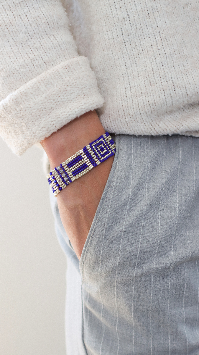 Schema Bracciale fai da te a spina di pesce e brickstitch con perline bugle e Miyuki Delicas 11/0