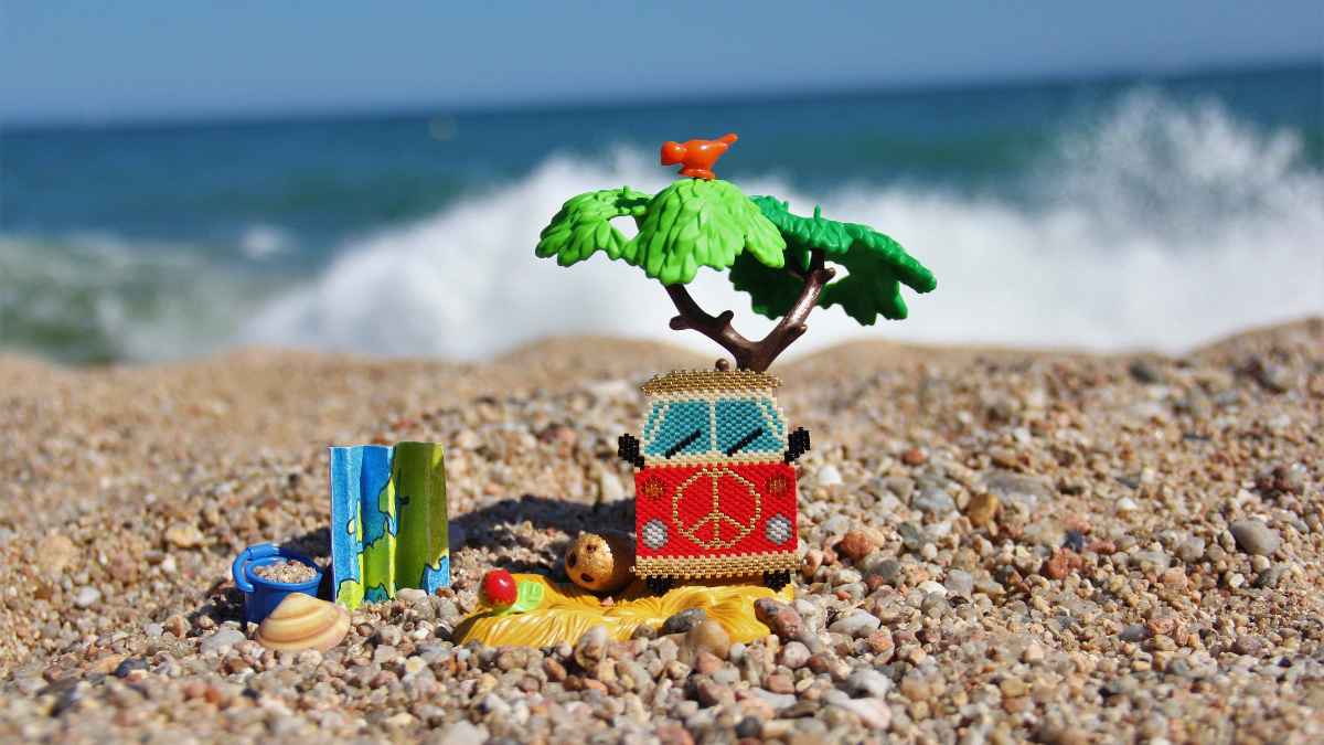 Schema Tessitura Van in brickstitch con perline Miyuki Delicas 11/0