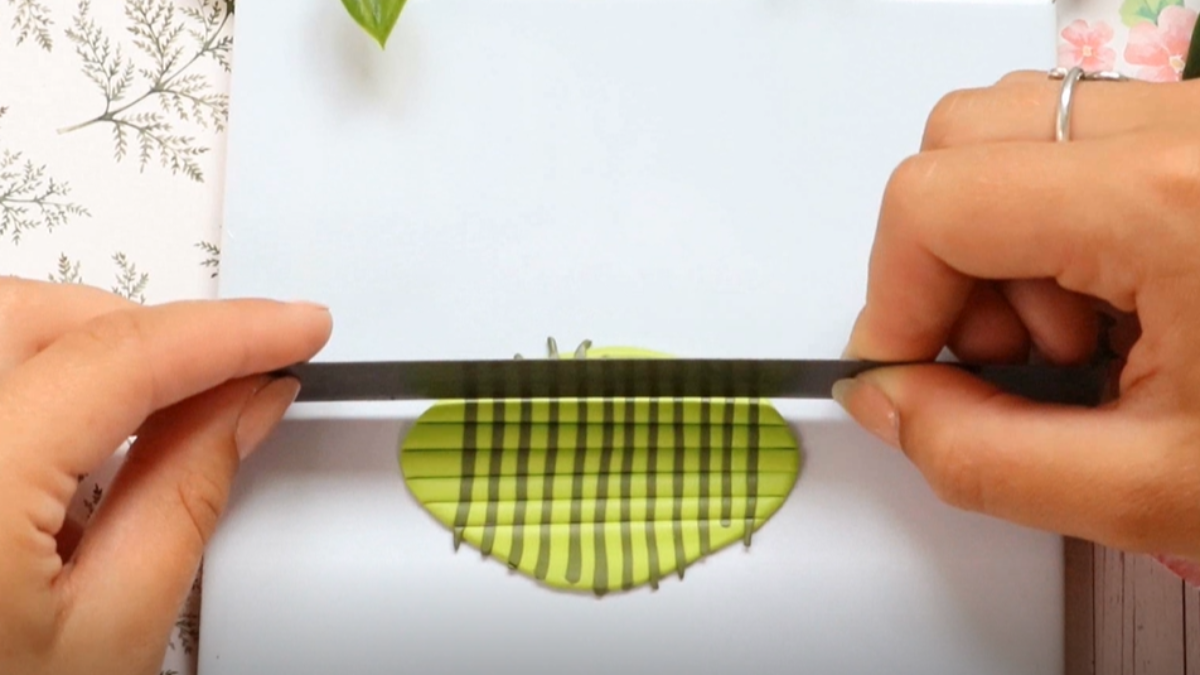 Orecchini anguria in argilla polimerica : Tappa 7 Orecchini anguria in argilla polimerica : Tappa 7