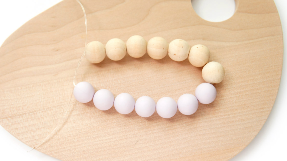 Bracciale elastico portachiavi fai da te con perline in silicone XXL : Tappa 1