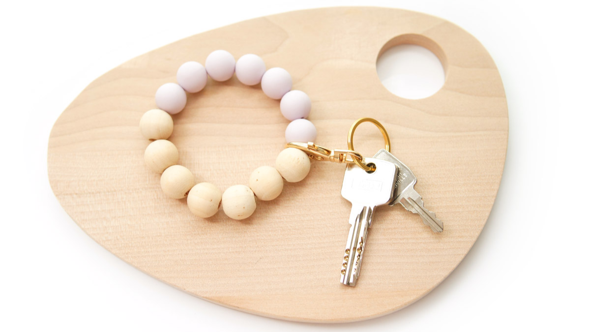 Bracciale elastico portachiavi fai da te con perline in silicone XXL : Tappa 3