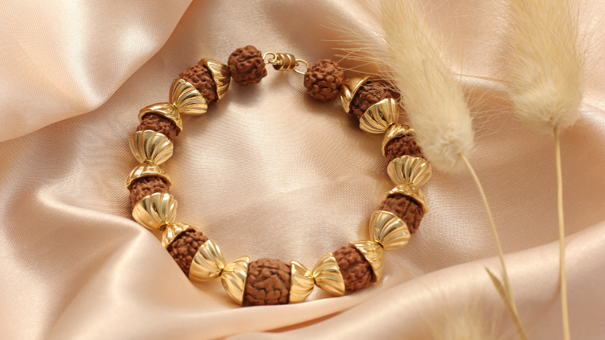 Schema Bracciale fai da te di perline Rudraksha o lacrime di Shiva