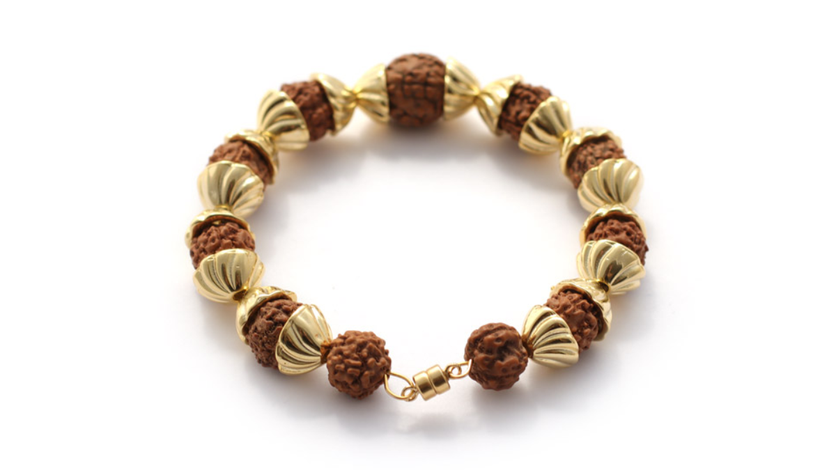 Bracciale fai da te di perline Rudraksha o lacrime di Shiva : Tappa 4