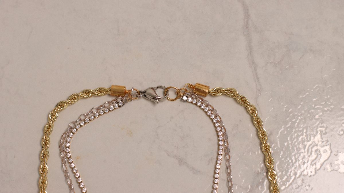 Collana di api a più file argento-oro : Tappa 4 Collana di api a più file argento-oro : Tappa 4