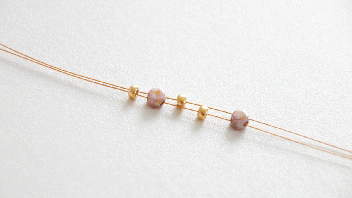 Braccialetto a più file con perline Kalos di Puca, perline Miyuki e charms di zirconi : Tappa 2