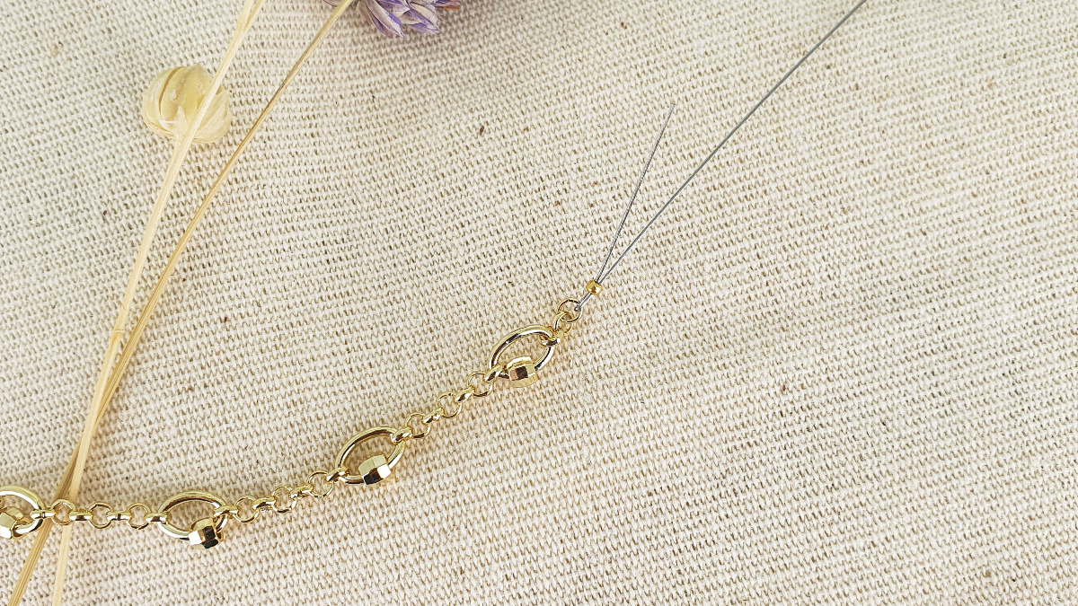 Collana con ciondolo occhio e zirconi : Tappa 2