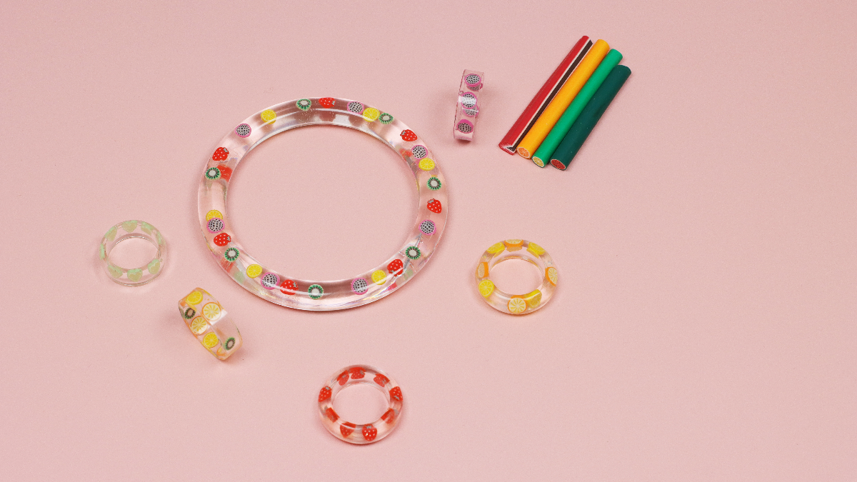 Schema Principiante del fai da te: Anelli di resina fruttata