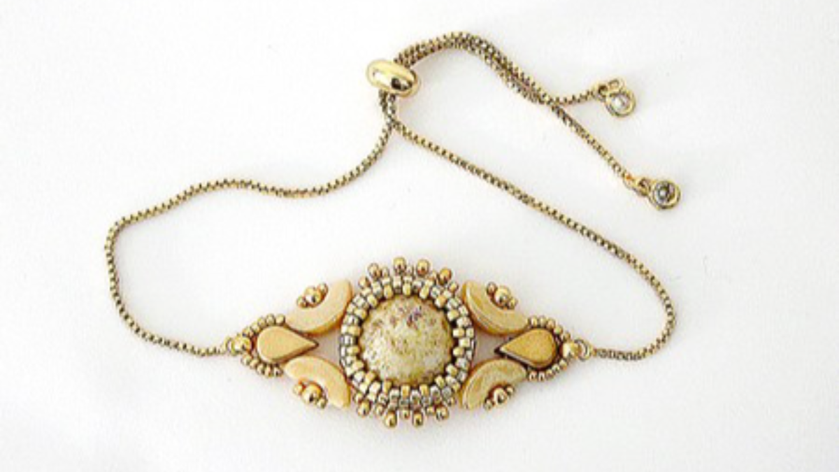 Schema Bracciale Tonka con cabochon di Puca e perline Arcos e Amos