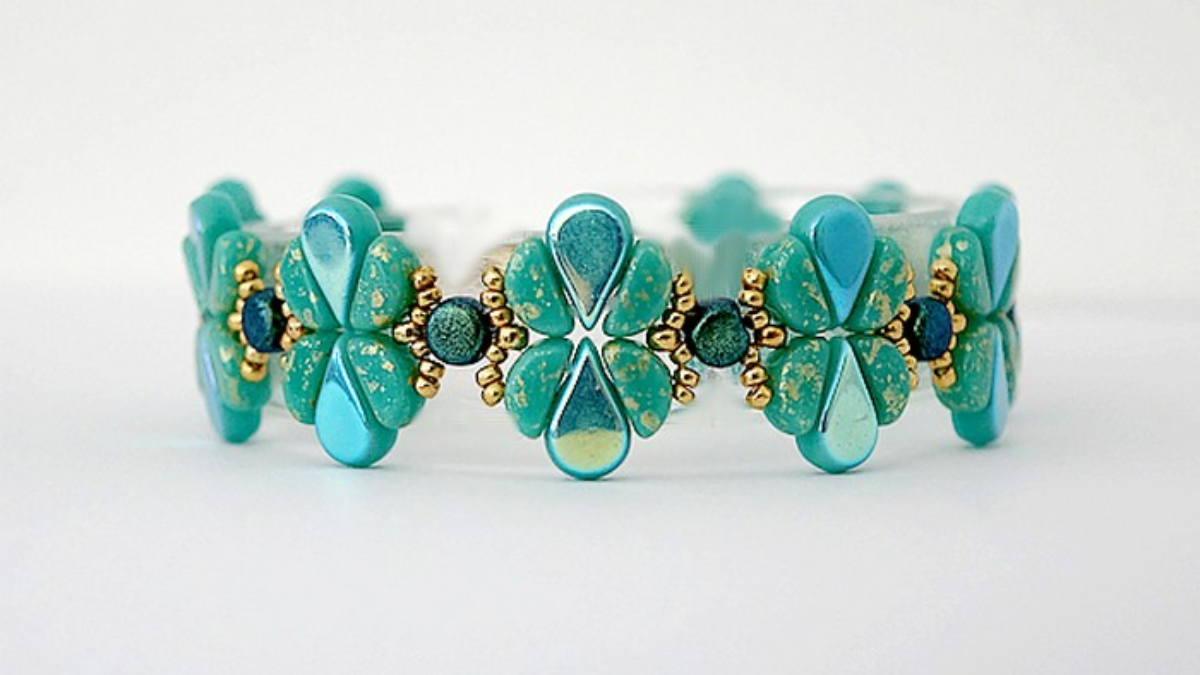 Bracciale Yona con perline Kos, Amos e Kalos di Puca