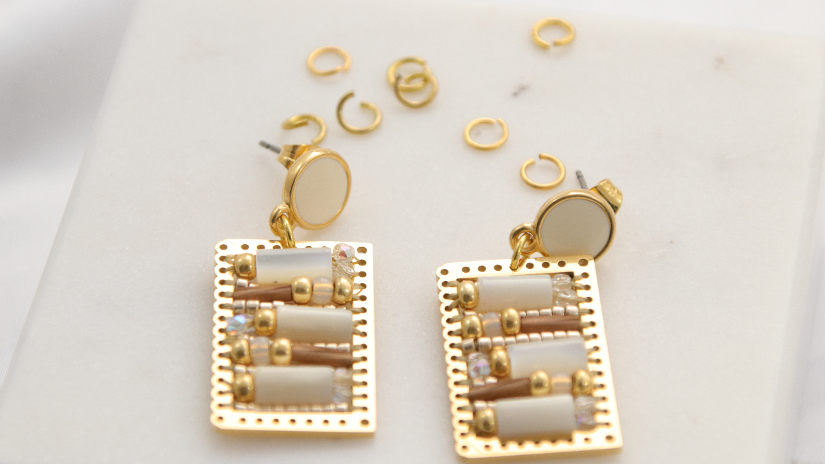 Orecchini di perle intrecciate : Tappa 5