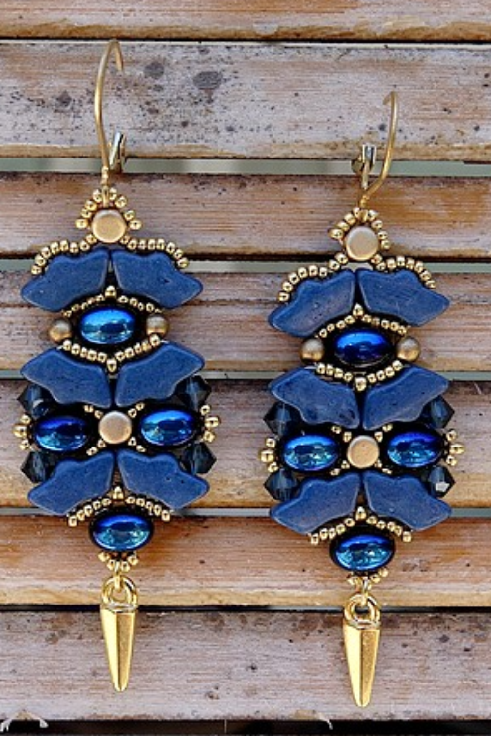 Schema Orecchini fai da te con perline Delos, Samos e Kalos di Puca