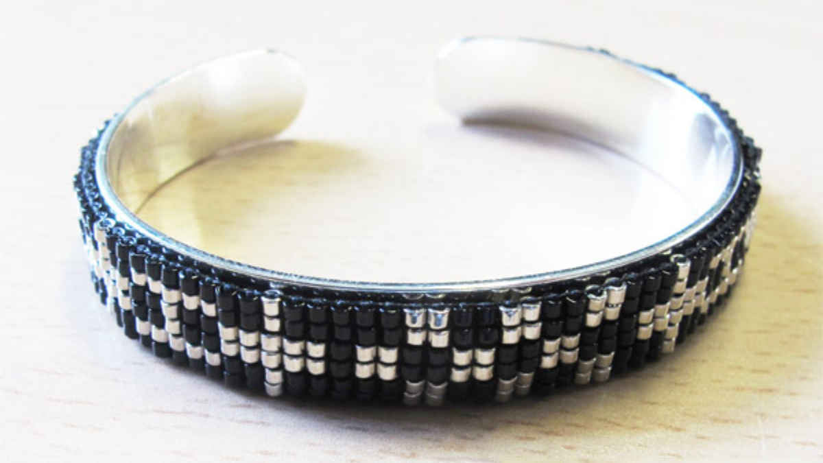 Schema Bracciale tessuto