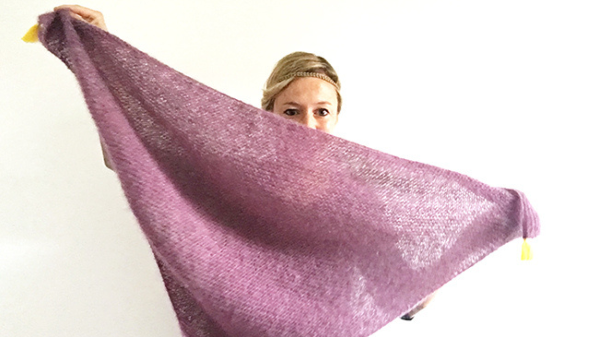 Schema Fai da te a maglia - scialle di lana alla moda con nappe mohair e seta