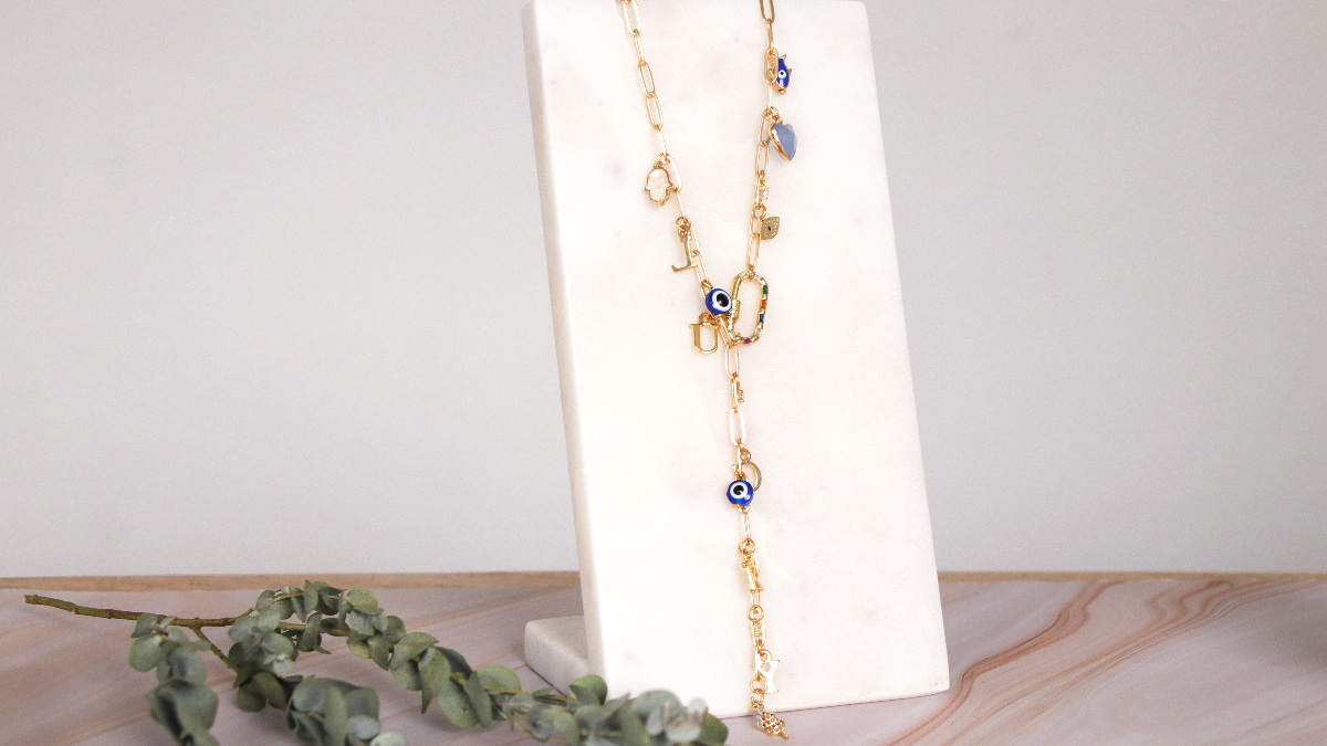 Schema Collana Tuto Lucky Gri-gri fai-da-te con Ciondoli e fermaglio Schema Collana Tuto Lucky Gri-gri fai-da-te con Ciondoli e fermaglio