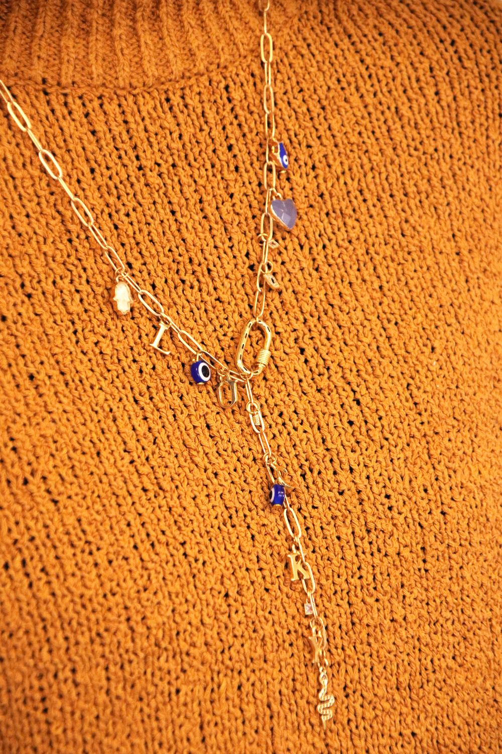 Schema Collana Tuto Lucky Gri-gri fai-da-te con Ciondoli e fermaglio Schema Collana Tuto Lucky Gri-gri fai-da-te con Ciondoli e fermaglio