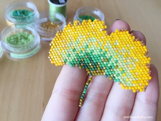 Schema ginkgo collana foglia punto di tessitura di mattoni