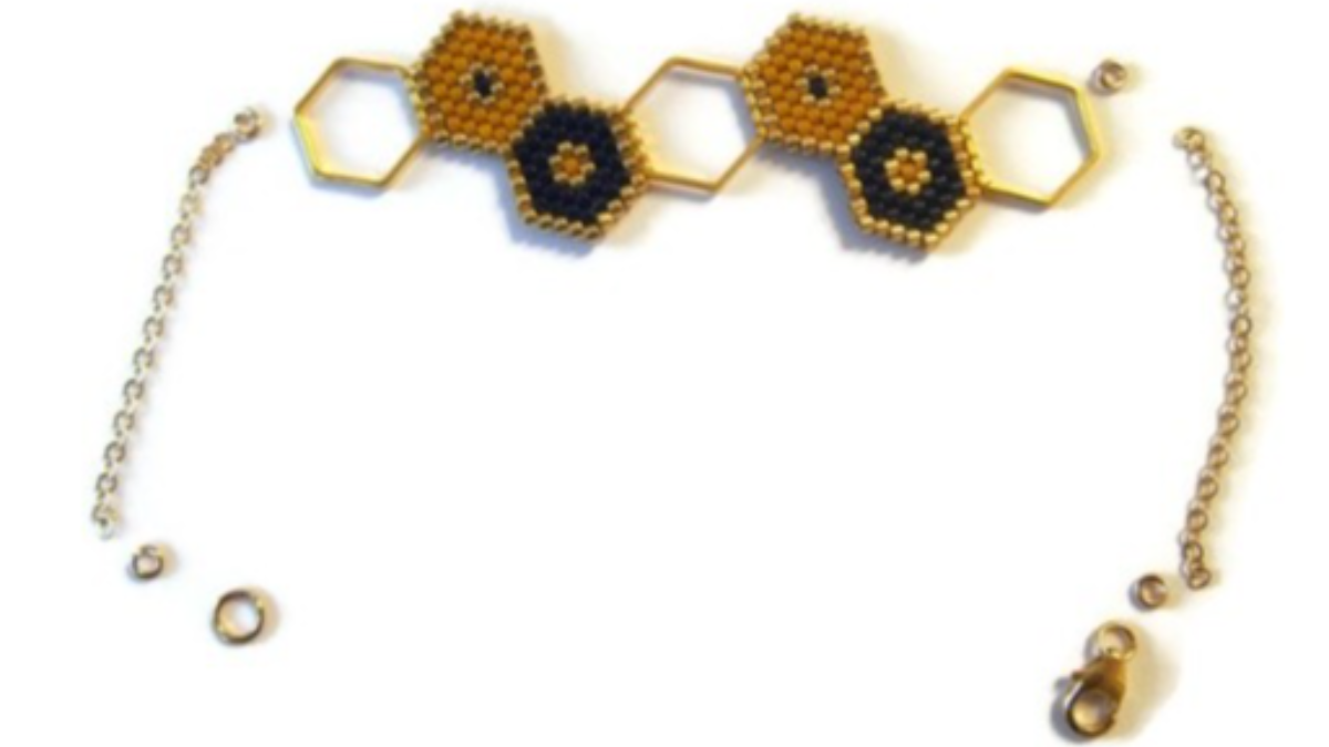 scheda esagonale e cinturino tessitura brickstitch : Tappa 12