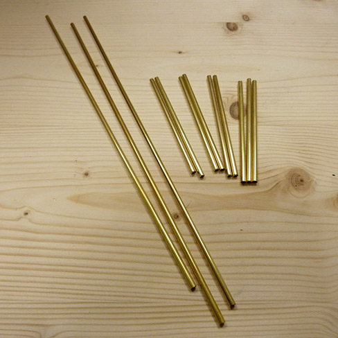 Sospensione fai da te per piante con tubi di ottone in stile Himmeli : Tappa 1