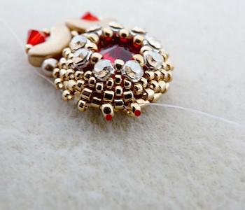 Orecchini in perle Arcos® e perle PureCrystal di Puca® - Puca : Tappa 17 Orecchini in perle Arcos® e perle PureCrystal di Puca® - Puca : Tappa 17