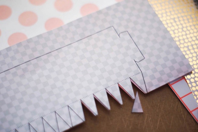 Tutorial per il fai-da-te: realizzare i cracker di Natale : Tappa 3 Tutorial per il fai-da-te: realizzare i cracker di Natale : Tappa 3