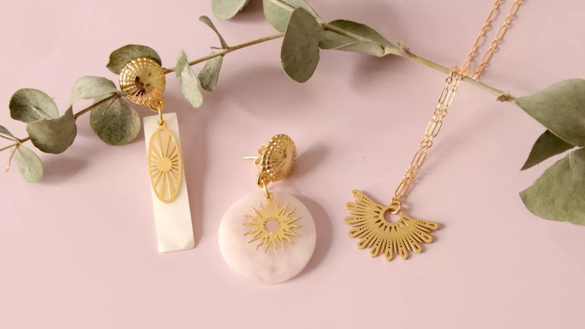 Riempito d'oro vs placcato d'oro