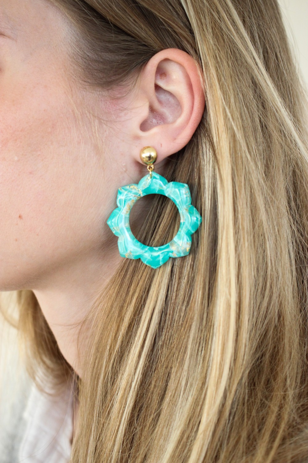 Orecchini mandala polimerici con effetto pietra