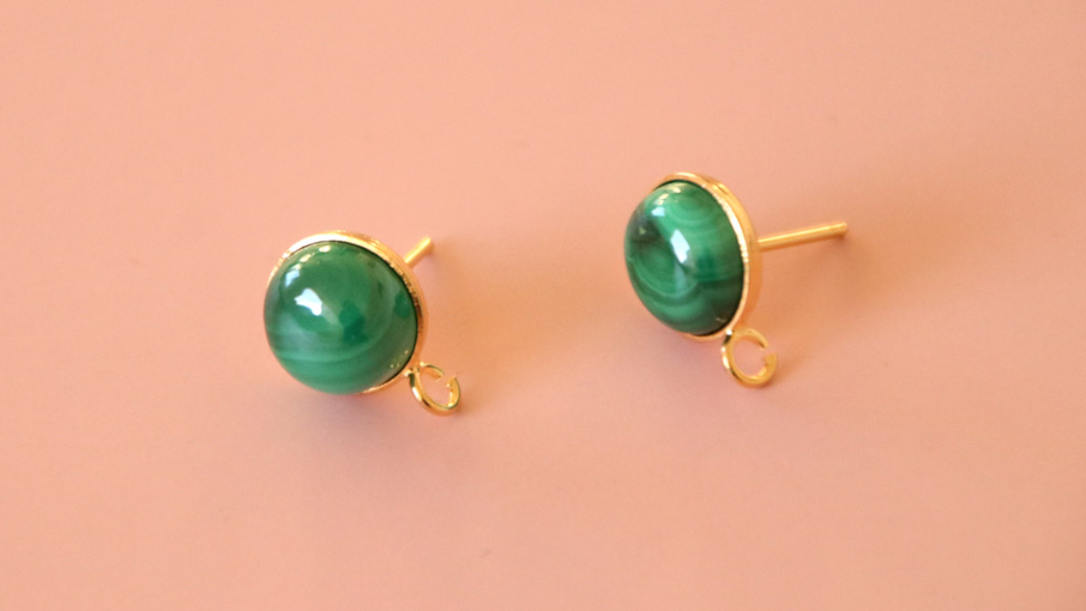 Orecchini vintage di perle e malachite verde : Tappa 1 Orecchini vintage di perle e malachite verde : Tappa 1