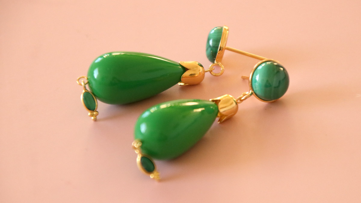 Orecchini vintage di perle e malachite verde : Tappa 4 Orecchini vintage di perle e malachite verde : Tappa 4